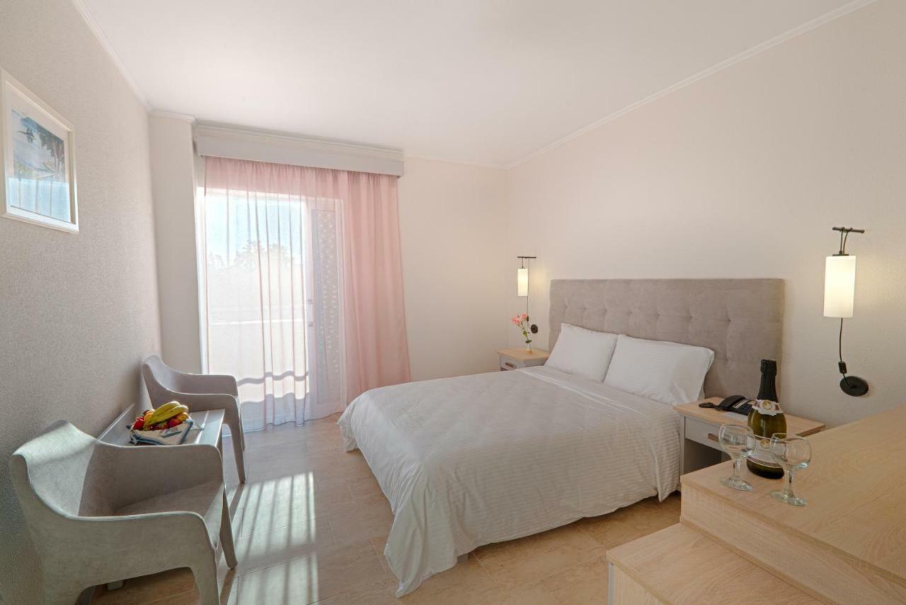 Nafsika Hotel - Adults Only Дассия Экстерьер фото